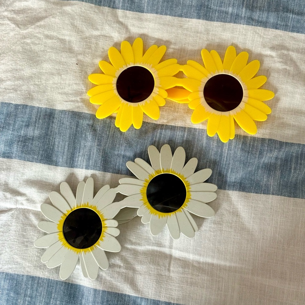Sunflower Sunglasses Set - Yellow and White
